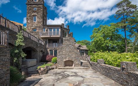 Derek Jeter’s house: it really is his castle - and it’s on sale for $12 ...