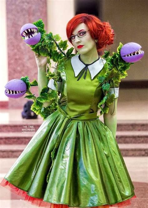 Audrey II costume idea | Horror costume, Poison ivy cosplay, Ivy costume