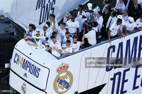 Players of Real Madrid celebrating the 14th Champions League title in ...