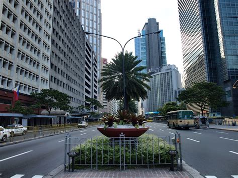 Ayala Avenue | Makati City, Philippines | Jun Acullador | Flickr