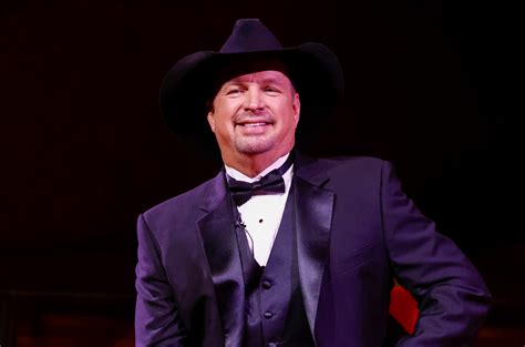 Garth Brooks Sets Ireland Shows for 2022 – Billboard