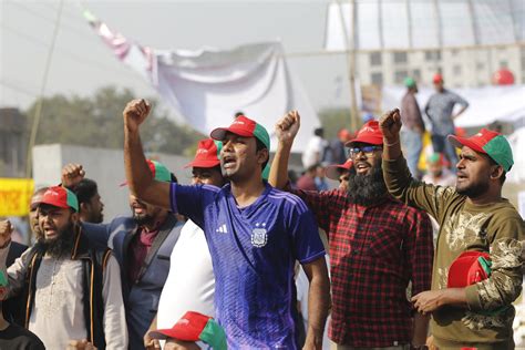 Tens of Thousands Protest in Bangladesh Amid Brewing Economic and Political Crisis