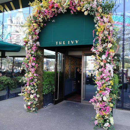 The Ivy Tower Bridge, London - Southwark - Restaurant Reviews, Photos & Reservations - TripAdvisor