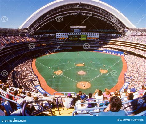 Skydome, Toronto, Canada redactionele foto. Image of toronto - 69491946