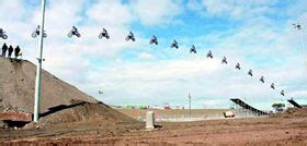 Longest motorcycle jump-world record set by Robbie Maddison