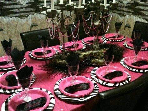 Pretty Little Liars Mystery Sleepover Birthday Party Ideas | Photo 2 of ...