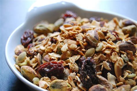 Vanilla-Rum Granola | Homemade granola, Granola, Food