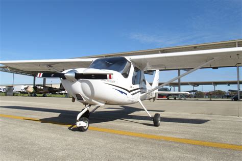 2011 Cessna 162 Skycatcher | AirplanesUSA