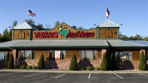 Texas Roadhouse offering lunch to vets