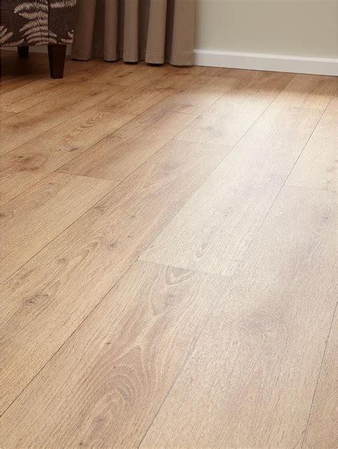 Wood Effect Cushioned Vinyl Flooring | very.co.uk