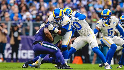 Highlights: Rams DL Aaron Donald flies through blocks for third-down stop vs. Ravens in Week 17