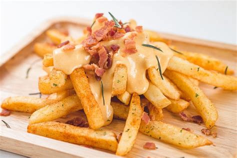 Outback Steakhouse-Inspired Aussie Cheese Fries Recipe | Recipes.net