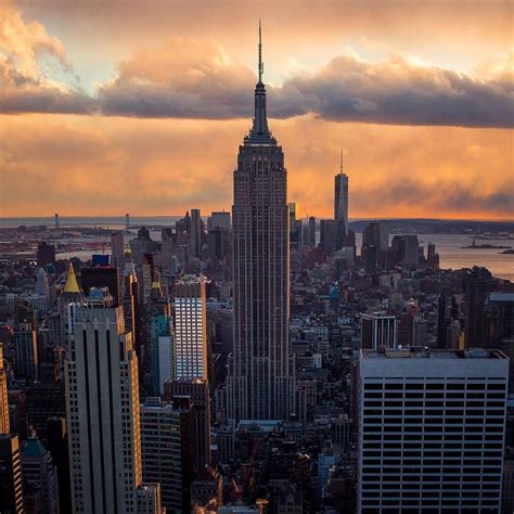 Pin by GRAFIX GARAGE on Random acts of photography | New york skyline ...