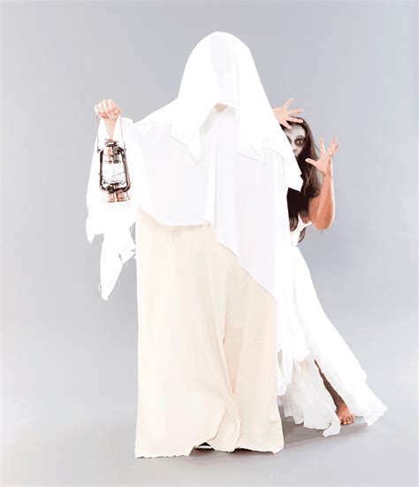 This DIY Ghost Halloween Costume Is Anything But Basic | Ghost costume ...