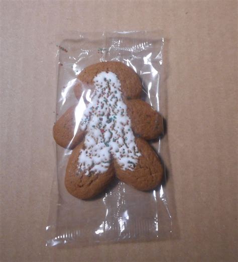 these little Debbie gingerbread cookies are amazing!! : r/christmas