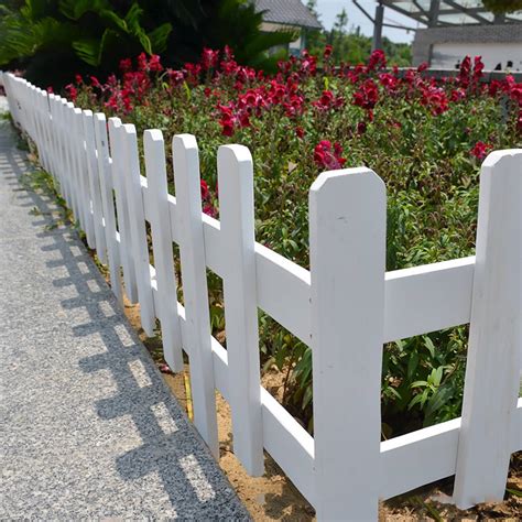 17 Small White Picket Fence Garden Ideas To Consider | SharonSable