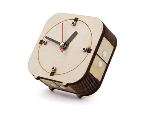 Wooden clock – 3D Model – Vector files