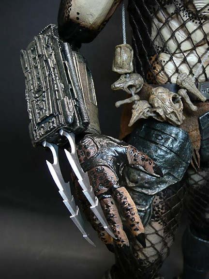 toyhaven: Hot Toys FIRST Predator Review Part II