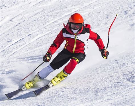 Alpine Skiing: History, Types, Objective, & Equipment - Sportsmatik