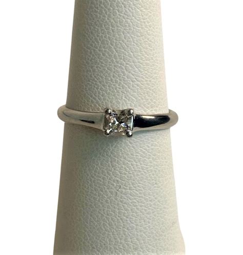 Tiffany & Company "Lucida Cut" Engagement Ring 0.25ct - Diamond ...