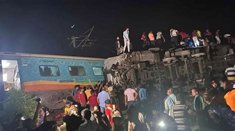 At Least 50 Dead, Over 300 Injured After Coromandel Express Train Meets ...