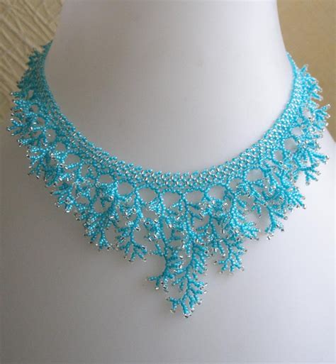 Pattern for a seed beaded necklace detailed instructions on