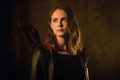 Arrow Season 8, Episode 3 review - Timey Wimey | Batman News