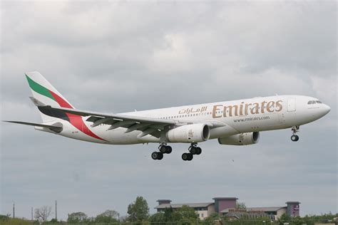 What Happened to the Emirates A330 Fleet? - Airport Spotting