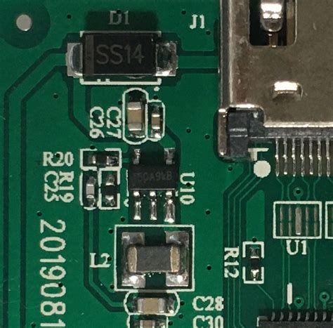 HDMI Splitter 1x2 no name - Prośba o identyfikację spalonego elementu na pcb