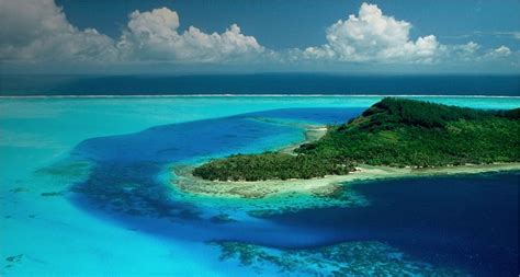 Die Insel Tahiti im Süd-Pazifik, Französisch-Polynesien – Larry Dunmire/SuperStock © - Bing Gallery