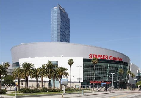 Staples Center, The Headquarters of LA Lakers - Traveldigg.com