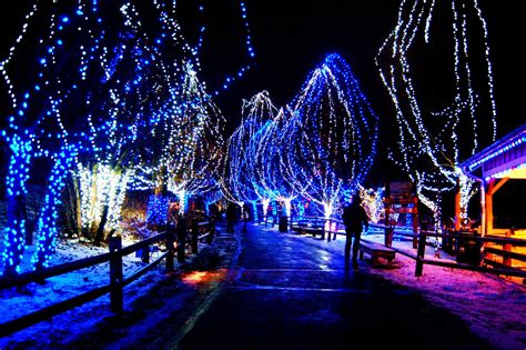 Enchanting HDR Christmas Lights: A Holiday HD Wallpaper