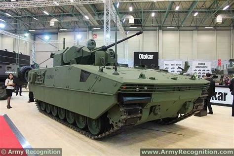 World Defence News: Otokar presents TULPAR new generation of tracked armoured vehicle at IDEF 2013.