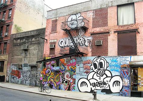 A brief history of graffiti art – FLUX MAGAZINE