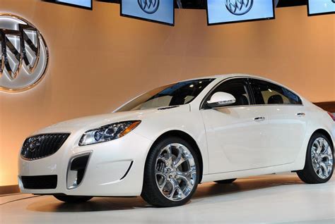 Buick Regal Photos and Specs. Photo: Regal Buick configuration and 23 perfect photos of Buick Regal