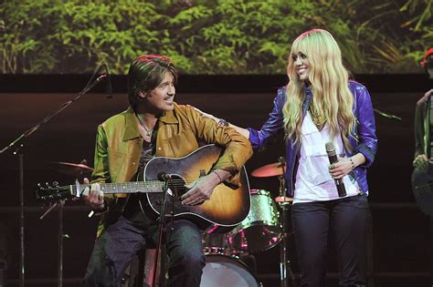 Billy Ray Cyrus Confirms 'Hannah Montana' Prequel; 'I Would Do That in a Heartbeat'