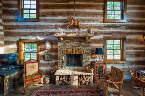 Old Log Cabin Restored - Cozy Homes Life