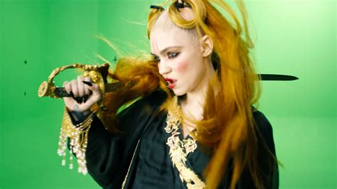 Grimes Seemingly Got Plastic Surgery: 'I Did Something Crazy'