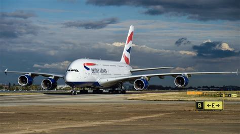 Modern Airliners - Airbus A380