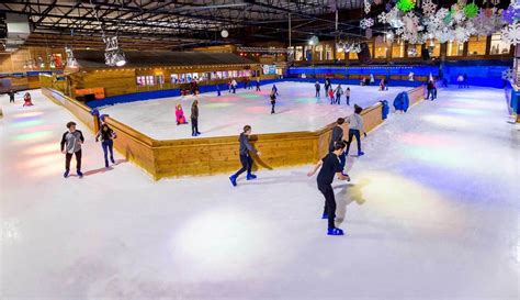 The Very Best Places To Go Ice Skating In Birmingham