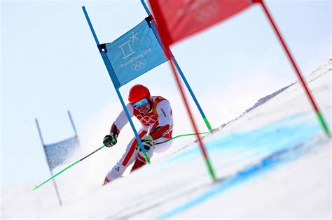 Slalom Skiing Olympics 2018 - update berita olahraga dalam luar