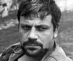 Oliver Reed Biography - Childhood, Life Achievements & Timeline