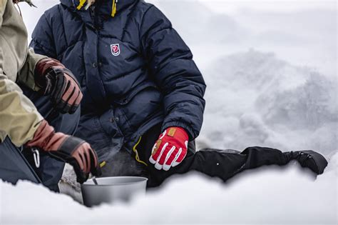 Free Gear Fridays: Hestra Alpine Pro Glove Giveaway | GearJunkie