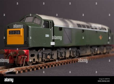 Class 40 Diesel Locomotive, BR Green livery Stock Photo, Royalty Free ...