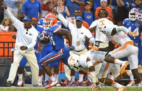 Miami Dolphins Elevate Former Gators WR Antonio Callaway to Active Roster - Sports Illustrated ...