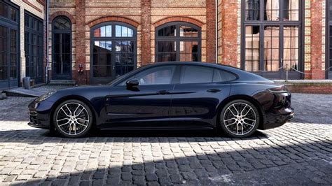 2023 Porsche Panamera: Choosing the Right Trim - Autotrader