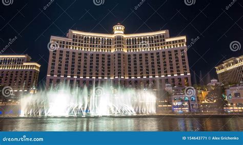 Bellagio Resort Water Fountain Show at Night Editorial Photo - Image of ...