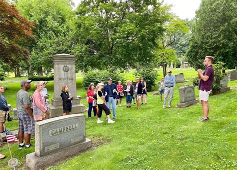 Oakwood Cemetery tour to feature the famous and infamous — Sharon ...