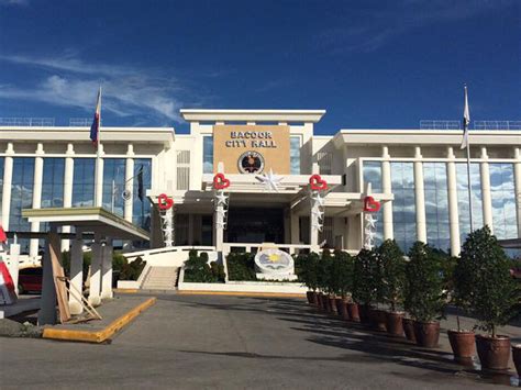 File:Bacoor city hall.jpg - Philippines