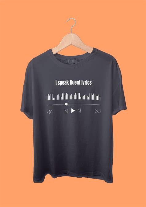 Design online this Simple Music Lover T-shirt layout